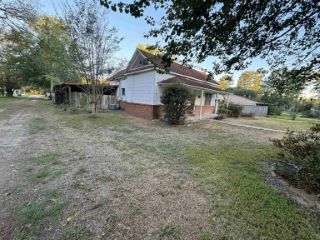 Foreclosed Home - 409 N VALLIE AVE, 75956