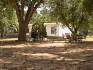 Foreclosed Home - 7101 FM 226, 75961
