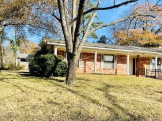 Foreclosed Home - 2125 CLARICE ST, 75964