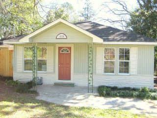 Foreclosed Home - 1121 HACKBERRY ST, 75964