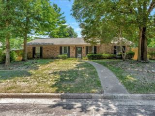 Foreclosed Home - 1706 HEATHER ST, 75965