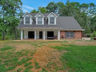 Foreclosed Home - 410 COUNTY ROAD 198, 75965