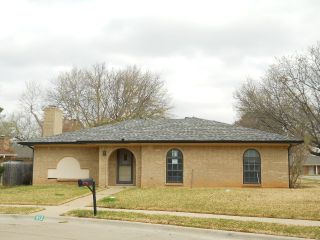 Foreclosed Home - 912 CHERRY LAUREL LN, 76012