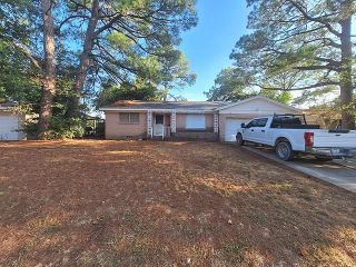 Foreclosed Home - 1602 WHITE WAY DR, 76013