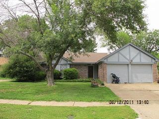 Foreclosed Home - 2311 BUSCH DR, 76014