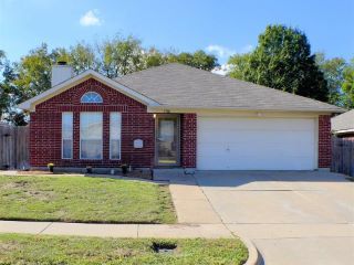 Foreclosed Home - 5906 SUMMERFIELD DR, 76018
