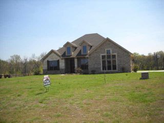 Foreclosed Home - 128 WATERFALL CT, 76020