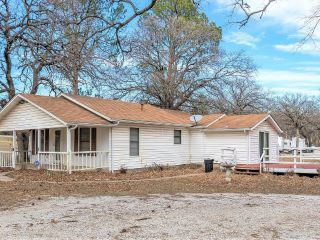 Foreclosed Home - 8170 PEDEN RD, 76020