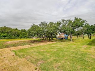 Foreclosed Home - 7029 SILVER CREEK AZLE RD, 76020