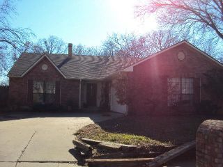 Foreclosed Home - 3736 HACKBERRY LN, 76021