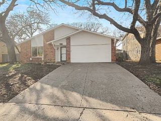 Foreclosed Home - 3221 SCENIC HILLS DR, 76021