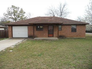 Foreclosed Home - 709 W LONE STAR AVE, 76033