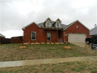 Foreclosed Home - 1462 PARK CREST DR, 76036