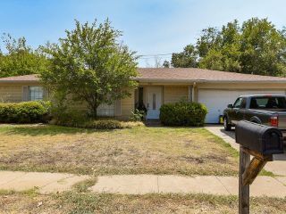 Foreclosed Home - 805 ROSE ST, 76036