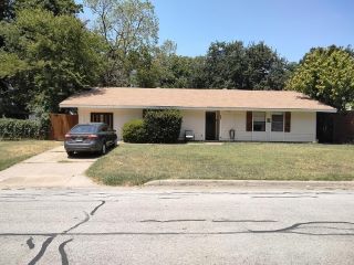Foreclosed Home - 702 FAUN DR, 76040