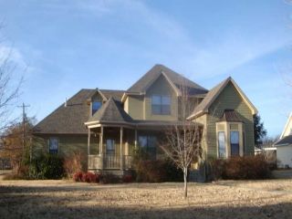 Foreclosed Home - 228 W MOORE ST, 76048