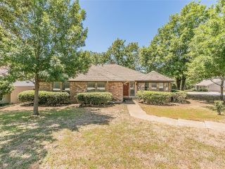 Foreclosed Home - 3035 TIMBERLINE DR, 76051