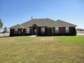 Foreclosed Home - 2000 MEADOW SPRINGS DR, 76052