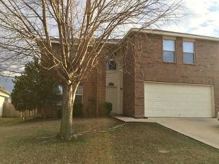 Foreclosed Home - 709 PONCHO LN, 76052