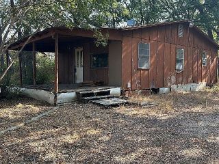 Foreclosed Home - 6600 COUNTY ROAD 1022, 76058