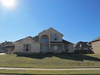 Foreclosed Home - 1240 FOREST GREEN DR, 76060