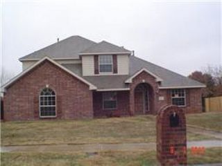 Foreclosed Home - 806 WHITLEY CT, 76060