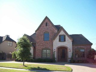 Foreclosed Home - 2105 CASTLE CREEK DR, 76063