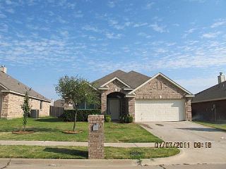 Foreclosed Home - 906 REMINGTON RANCH RD, 76063
