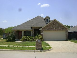 Foreclosed Home - 1228 CONCHO TRL, 76063