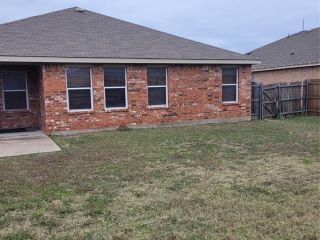 Foreclosed Home - 1810 MILLBROOK DR, 76065