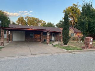 Foreclosed Home - 1703 SE 22ND AVE, 76067