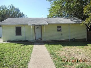 Foreclosed Home - 218 E 3RD ST, 76086