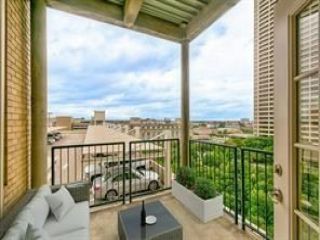 Foreclosed Home - 411 W 7TH ST APT 805, 76102