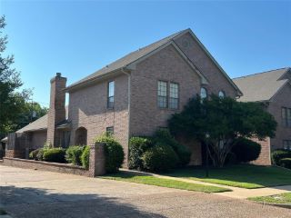 Foreclosed Home - 1221 BELLE PL, 76107