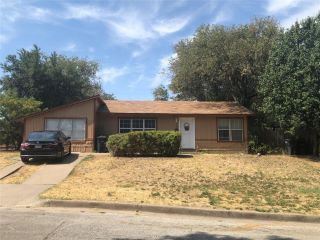 Foreclosed Home - 5204 CURZON AVE, 76107