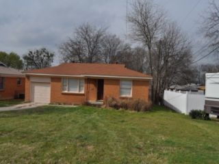 Foreclosed Home - 8008 WYATT DR, 76108