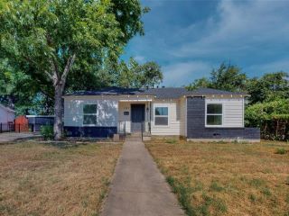 Foreclosed Home - 1717 BRITTAIN ST, 76111