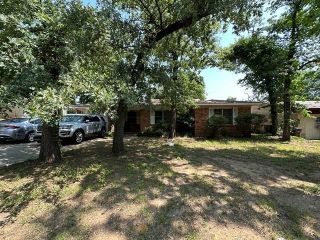 Foreclosed Home - 6313 NORMA ST, 76112
