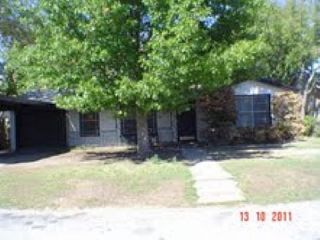 Foreclosed Home - 8016 W ELIZABETH LN, 76116