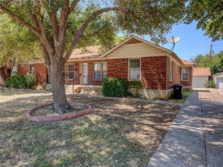 Foreclosed Home - 6028 CURZON AVE, 76116