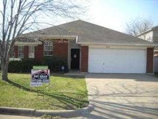Foreclosed Home - 8424 COVE MEADOW LN, 76123