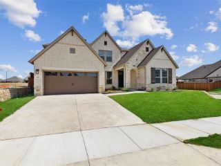 Foreclosed Home - 7633 SWITCHWOOD LN, 76123