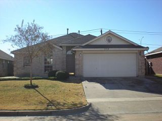 Foreclosed Home - 1712 CANYON RIDGE ST, 76131
