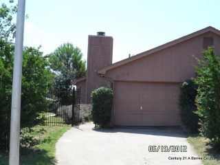 Foreclosed Home - 6741 S CREEK DR, 76133