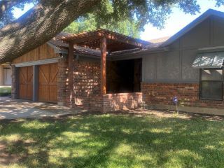 Foreclosed Home - 3973 WINDHAVEN RD, 76133