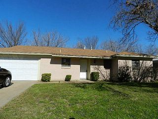 Foreclosed Home - 824 COURY RD, 76140