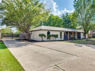 Foreclosed Home - 5744 LINDA DR, 76148