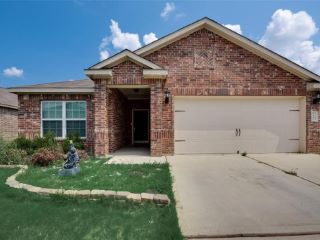 Foreclosed Home - 6109 CHALK HOLLOW DR, 76179
