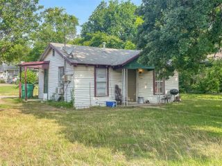 Foreclosed Home - 1200 DUNCAN ST, 76205
