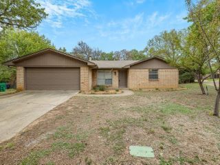 Foreclosed Home - 2712 WINCHESTER CT, 76209